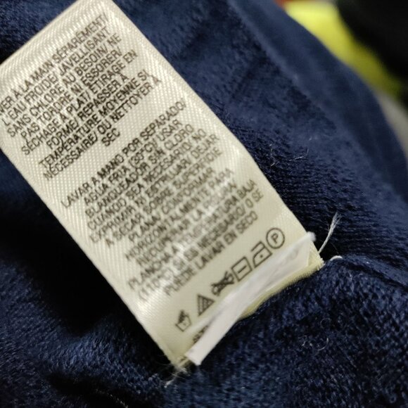 Juicy Couture Navy Blue Floral Embroidery Silk Cashmere Knit Cardigan Size Large - Picture 11 of 15